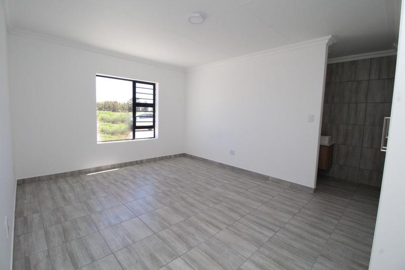 3 Bedroom Property for Sale in Britannia Bay Western Cape